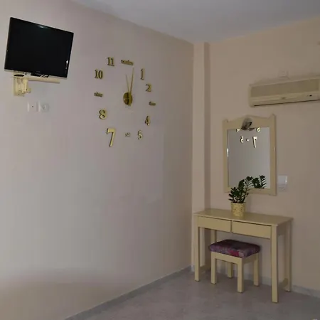Aparthotel Vardes 2*