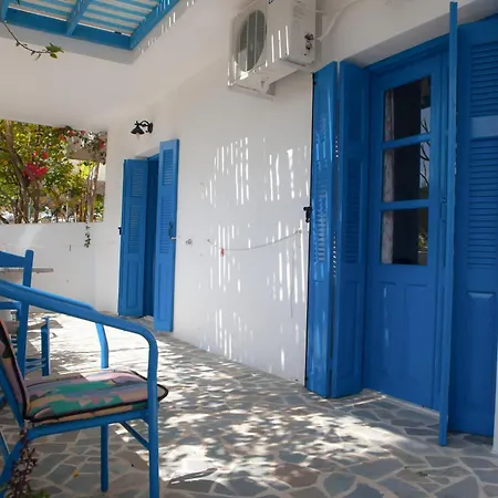 Vardes Apartmanhotel 4*